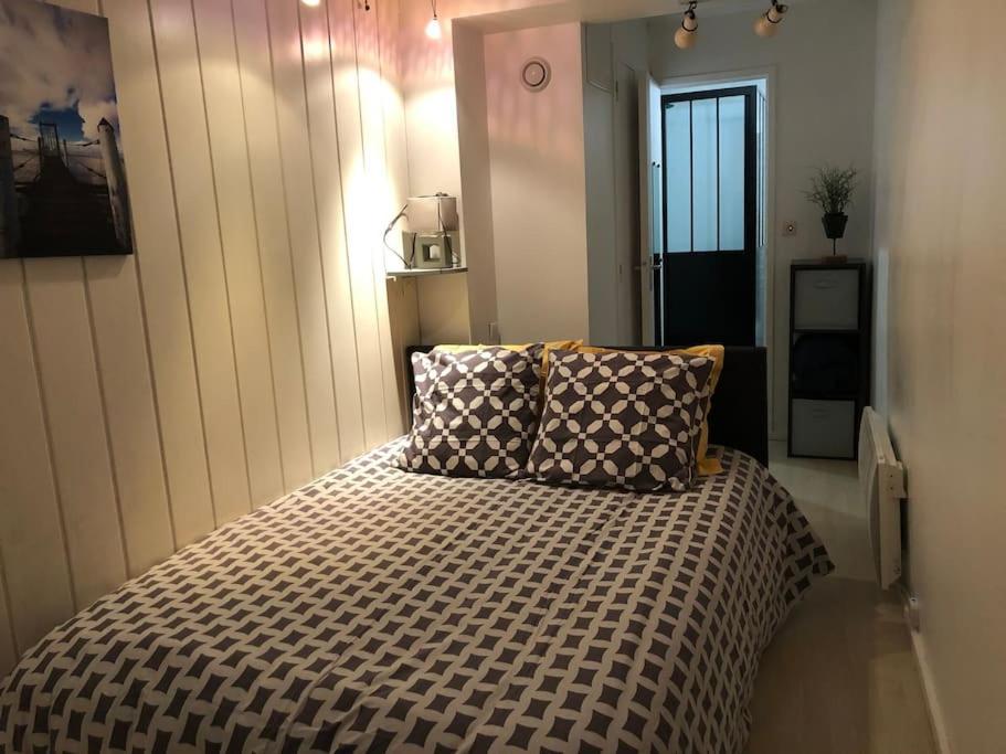 Maison Type Loft - Avec Parking En Plein Centre ลาโรแชล ภายนอก รูปภาพ